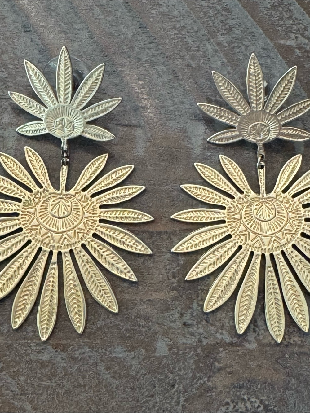 Spartina 449 Palmetto Earrings - Picture 2 of 5